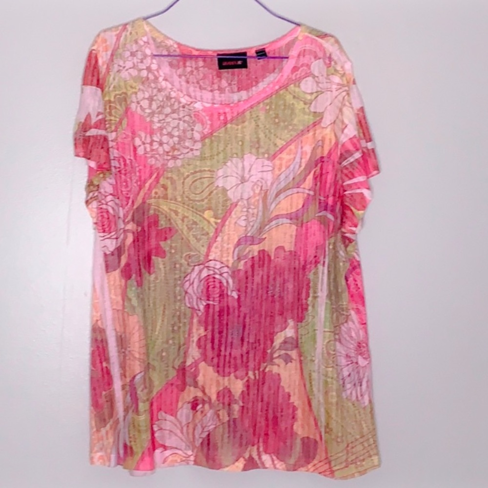 Avenue short sleeve multicolor pink botanical top